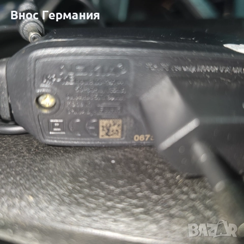 Оригинални зарядни на Нокиа Нови в пликче.