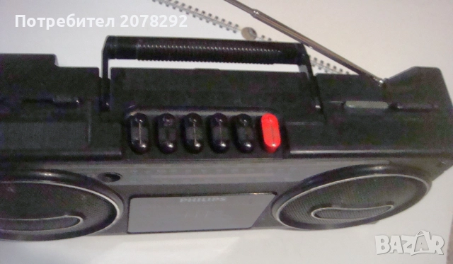 Philips - модел D 8070. , снимка 2 - Радиокасетофони, транзистори - 52027677