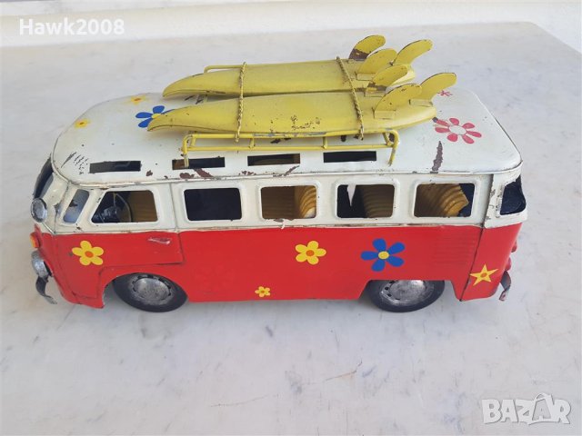 ОРИГИНАЛНА КУЛТОВА ЛАМАРИНЕНА играчка VW Калифорния хипарски 1970те год. бус със СЪРФОВЕ, снимка 11 - Други ценни предмети - 42065290