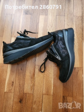 Дамски обувки , снимка 2 - Дамски ежедневни обувки - 53323600