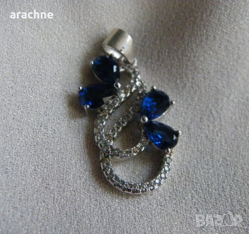 Медальон със сини /London blue/ топази, снимка 3 - Колиета, медальони, синджири - 34945048