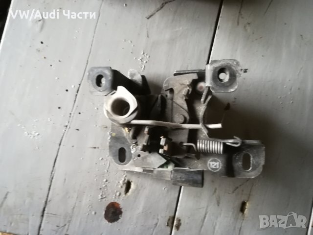Брава/механизъм преден капак Ауди А3