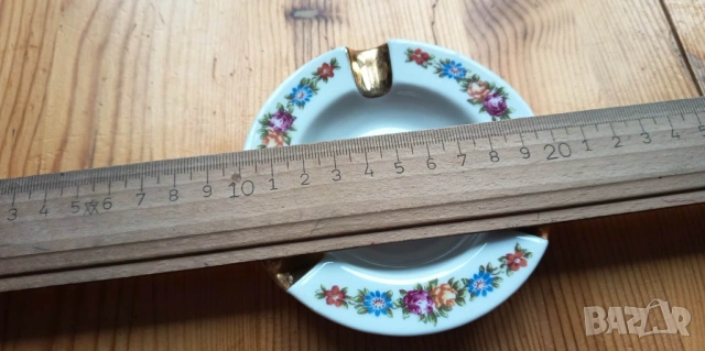 Порцеланов пепелник Лимож, диаметър 9,5 см, снимка 3 - Декорация за дома - 53292362