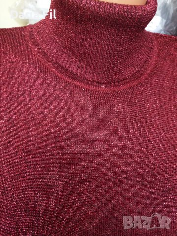 Червена блуза с поло-яка без ръкави с блестяща бордо-нишка в тъканта, снимка 2 - Корсети, бюстиета, топове - 39116128