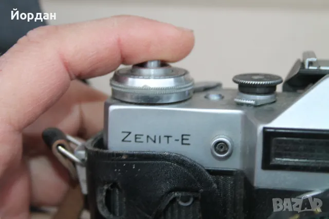 СССР фотоапарат ''Zenit-E'' обектив ''Helios 44-2/2-58'', снимка 5 - Фотоапарати - 48444300