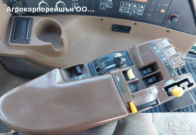 Трактор John Deere 8420 Powerschift, снимка 13 - Селскостопанска техника - 51838390