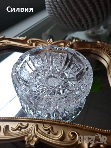 Vintage Bohemian Lead Crystal Hand Cut, произведено в Чехословакия.