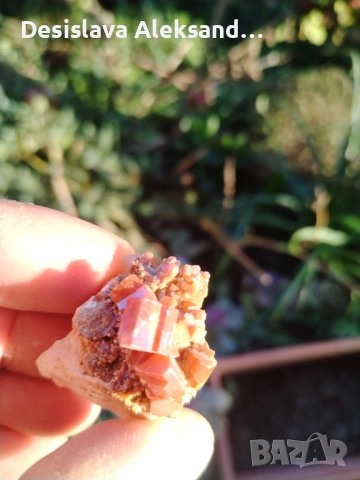 Ванадинит от Мароко , снимка 3 - Колекции - 52943499