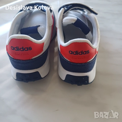 Adidas 29, снимка 2 - Детски маратонки - 54107172