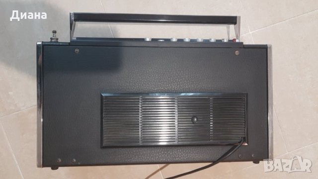 Ретро радио Grundig Satellit Transistor 6001, снимка 4 - Други ценни предмети - 30347167