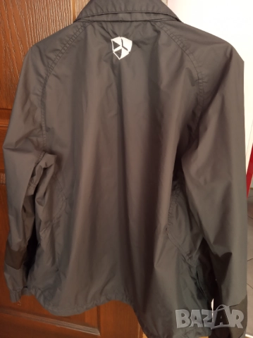 Ветровка Manchester United , снимка 2 - Детски якета и елеци - 52518884