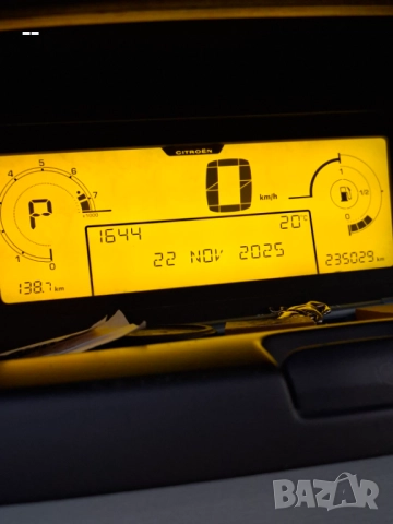 Citroen Grand C4 Picasso 2.0, снимка 12 - Автомобили и джипове - 52506143