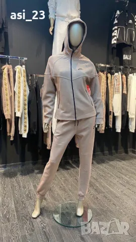 Нови дамски екипи nike , снимка 4 - Спортни екипи - 31650384