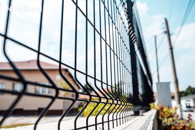 Огради с метални пана,метален профил,циментови колове и оградна мрежа, снимка 1