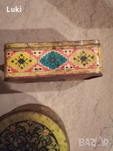 Много стари кутии от халва, снимка 2 - Колекции - 30195403