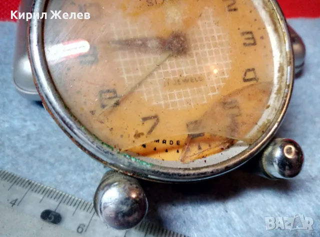 SLAVA 11 JEWELS MADE in USSR Стар КОЛЕКЦИОНЕРСКИ РУСКИ МЕХАНИЧЕН БУДИЛНИК СЛАВА 44040, снимка 2 - Антикварни и старинни предмети - 47685969