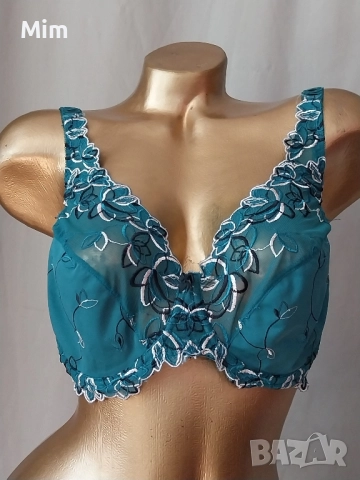 Hunkemoller 75 G Зелен сутиен с бродерия 