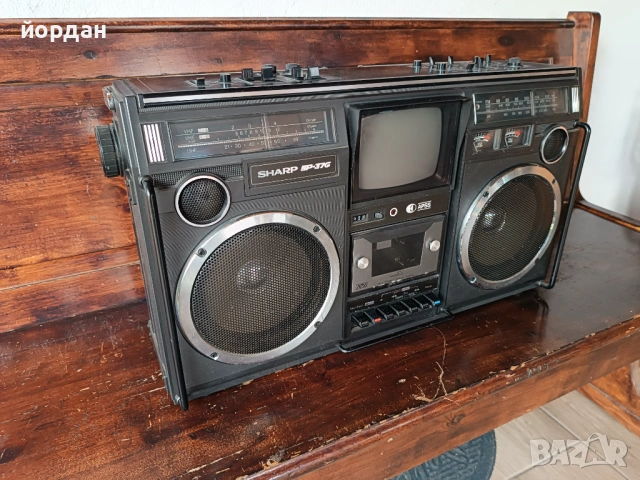 Касетофон Sharp, снимка 4 - Радиокасетофони, транзистори - 54319647