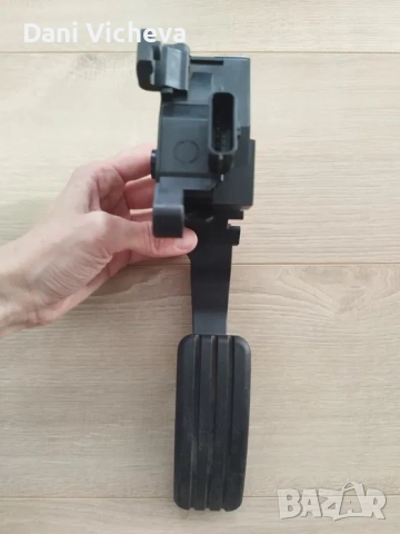 Педал за газта рено меган 3, снимка 3 - Части - 52737298