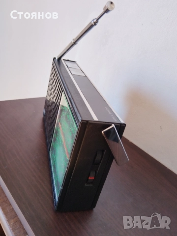 Радио транзистори GRUNDIG, ITT, UNIVERSUM, PHILIPS, LOEWE, SONATA, DOROTA, WIGO RW2 , снимка 18 - Радиокасетофони, транзистори - 38807962