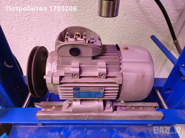 Трифазни електромотори Motive 1,5КВ и 2.2 КВ на 1400 об.
