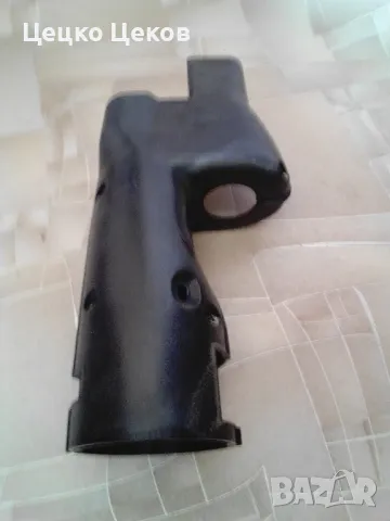 Интериорна пластмаса зад волана на Фолксваген Венто