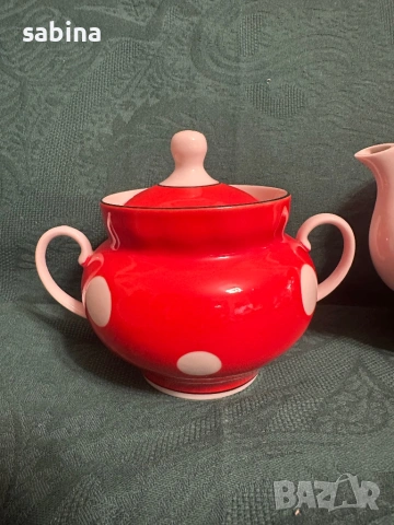 Съветски сервиз Барановски завод. Червен с бели точки, снимка 7 - Сервизи - 53218445