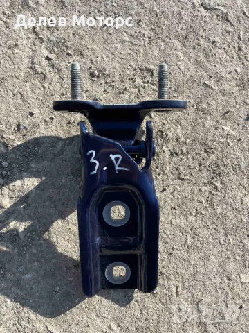 7350832 дясна панта за заден капак, пета врата от BMW X1 F48 X DRIVE 20i, 192 h.p., automatic 