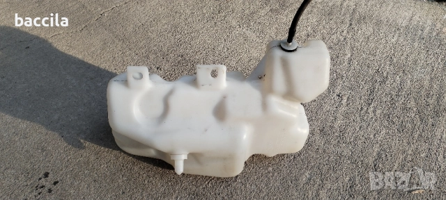 Казанче за стъкломиячното за БМВ е39, снимка 2 - Части - 51462713