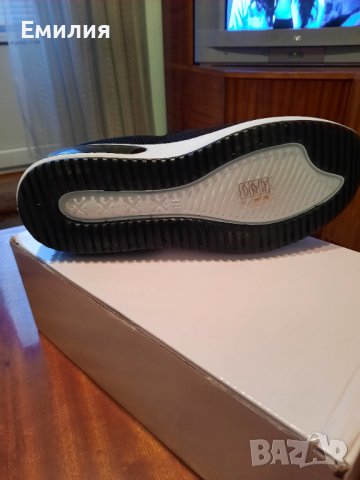 Спортни обувки, снимка 3 - Маратонки - 37157823