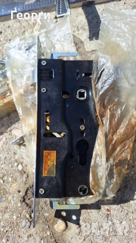 Брави за метални врати 4 броя, снимка 3 - Други - 52215948