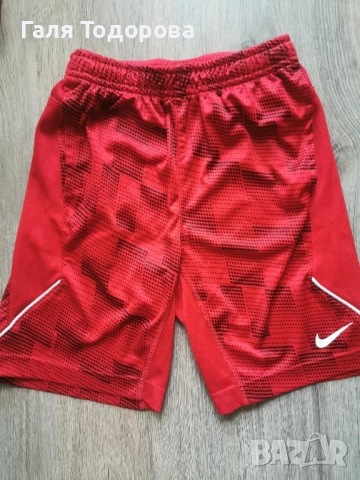 Спортен комплект Nike къси шорти и потник за 5-6г, снимка 2 - Детски комплекти - 51441886