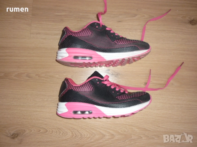 Спортни обувки, снимка 4 - Маратонки - 51550549