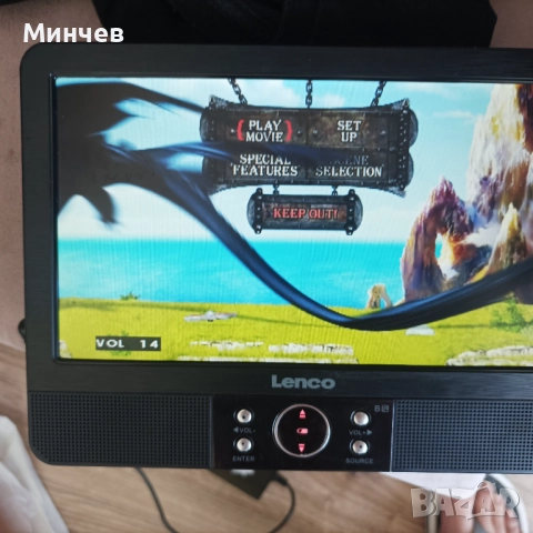 Портативно DVD LENCO 9", снимка 5 - Плейъри, домашно кино, прожектори - 51864386