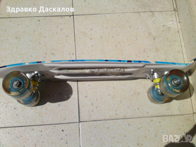 скейтборд пениборд ,светещи колела 55,5Х14,5см, снимка 2 - Скейтборд, ховърборд, уейвборд - 37284029