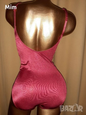 hunkemoller 75 B Червено дантелено боди, снимка 3 - Корсети, бюстиета, топове - 31125195