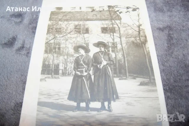 Стара пощенска картичка снимка на ученички в монашески пансион, снимка 3 - Филателия - 48827416