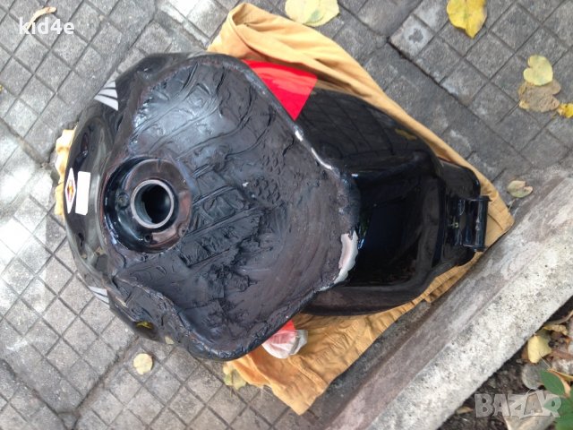 Резервоар от за Хонда цбр 954 Honda CBR 954 RR стънт Пловдив, снимка 2 - Части - 30445818