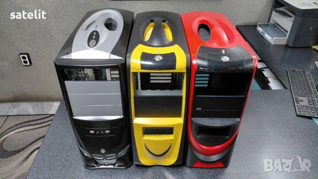 Продавам компютърни кутии и два монитора в много добро състояние   , снимка 8 - Монитори - 53193170