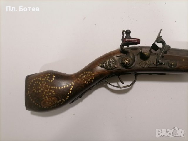 Стар кремъчен пистолет , снимка 2 - Антикварни и старинни предмети - 39965335
