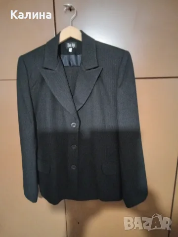 Класически дамски костюм Daka Style (сако и панталон) – размер 48 (L)