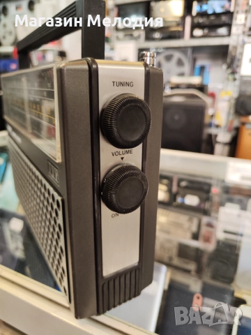 Радио ITT TINY 109 В отлично техническо и визуално състояние., снимка 6 - Радиокасетофони, транзистори - 48412082