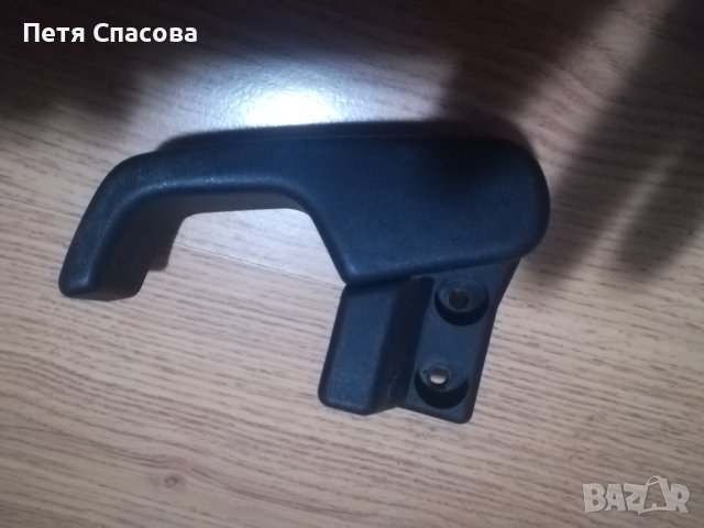 Vw Passat Wagon B3 2.0 1992 Дръжка отваряне преден капак, снимка 2 - Части - 42858759