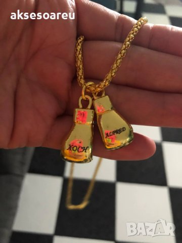 Синджир с висулка 2 мини боксови ръкавици колие хип-хоп верига спортни фитнес аксесоари бижута колие, снимка 14 - Колиета, медальони, синджири - 38283271