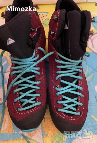 Нови дамски туристически обувки Dachstein н-р 38,5!, снимка 10 - Други - 52652239