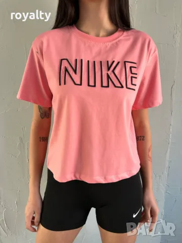 Nike дамски къс спортен екип 