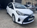 Toyota Yaris 1.0  ( газова уредба), снимка 2