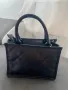 Дамска черна чанта , снимка 1