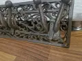 Старинна чугунена закачалка , снимка 3
