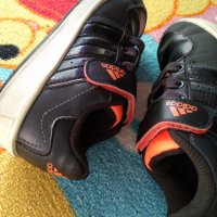 Маратонки Adidas 29 номер, снимка 3 - Детски маратонки - 32073048